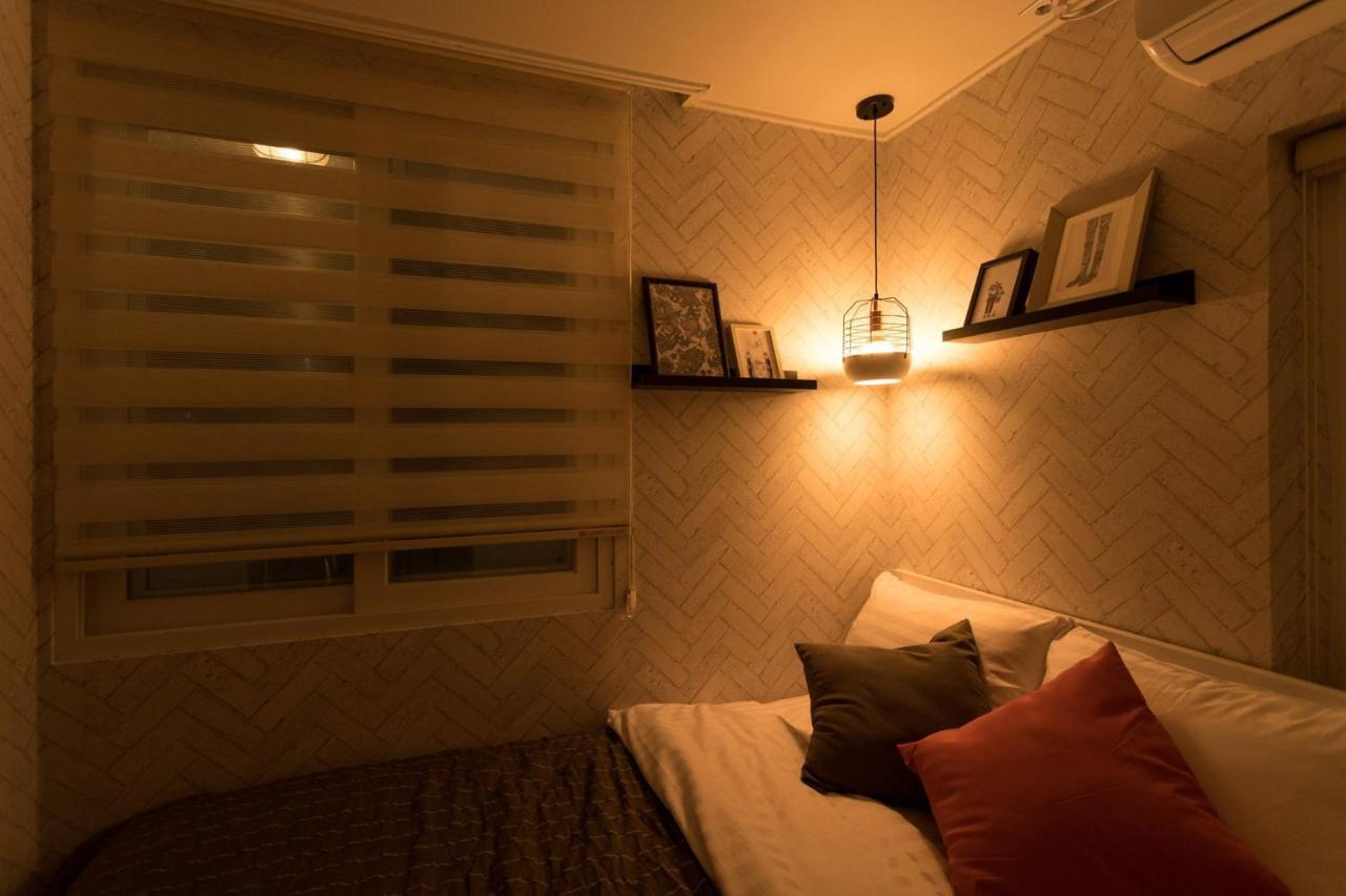 Neat House Hongdae Hotel Seoul Room photo